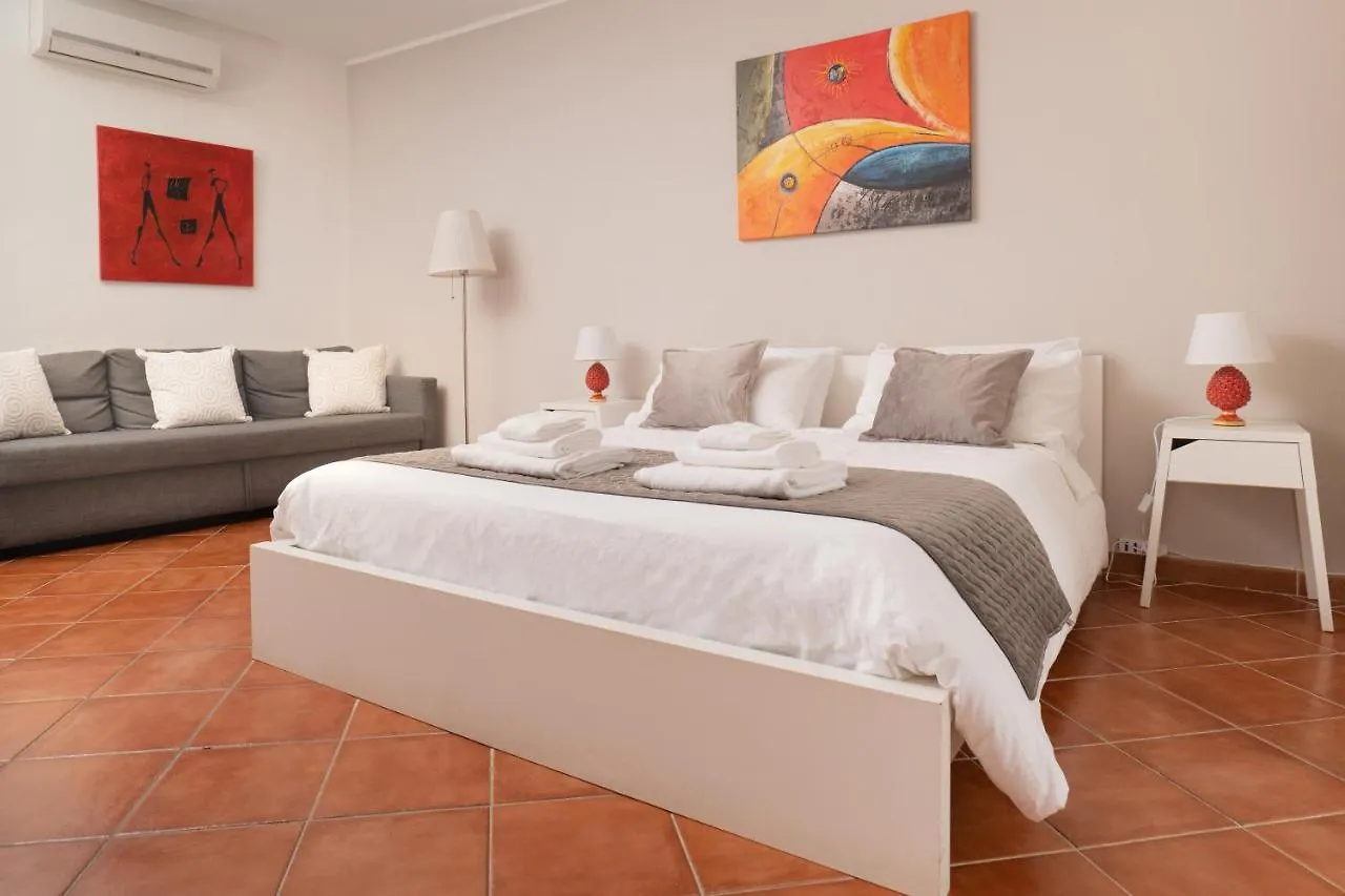 Madinah Apartments contacts